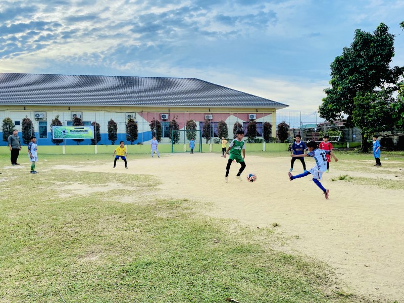 Mini Soccer Persahabatan antara Bintang Cendekia dan Al-Jihad