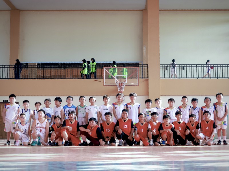 Akademi Basket Bintang Cendekia Hadir untuk Murid Peminat Basket